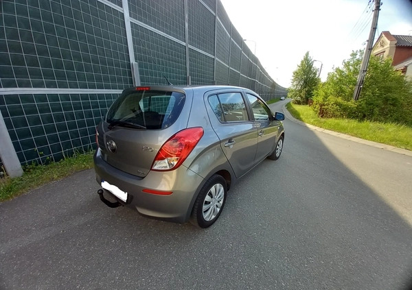 Hyundai i20 cena 16700 przebieg: 173077, rok produkcji 2013 z Kielce małe 106